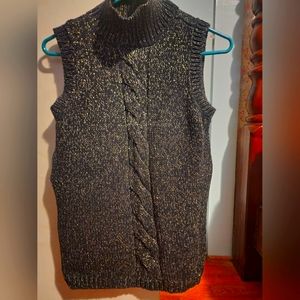Black & Gold glitter sleeveless Tommy Hilfiger sweater medium